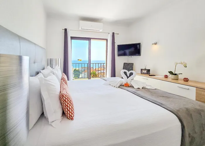 Rocha Vista Mar Ambar *